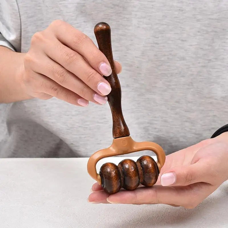 Handgehaltener Holz Massage Roller – Nacken-, Schulter- und Kopfmassagegerät